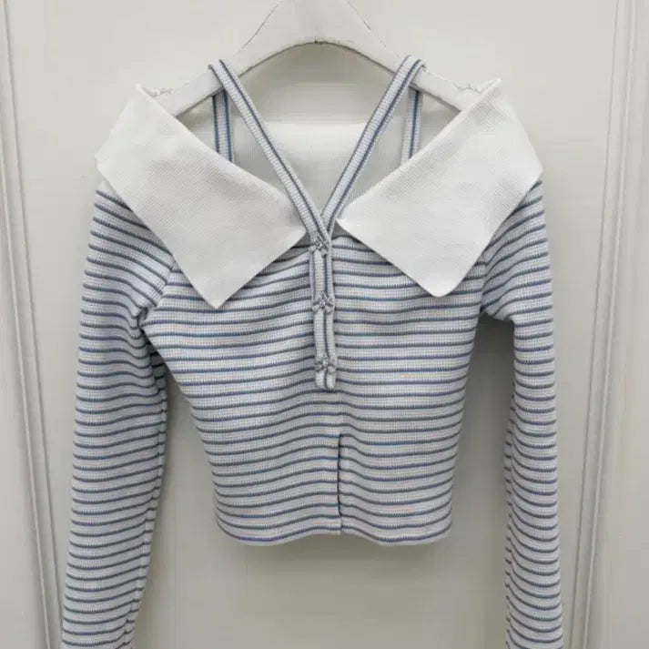 [BUNJANG] J.Z. Showroom Halter Shoulder Knit Top / 새상품 제이지쇼룸 홀터 숄더 니트탑
