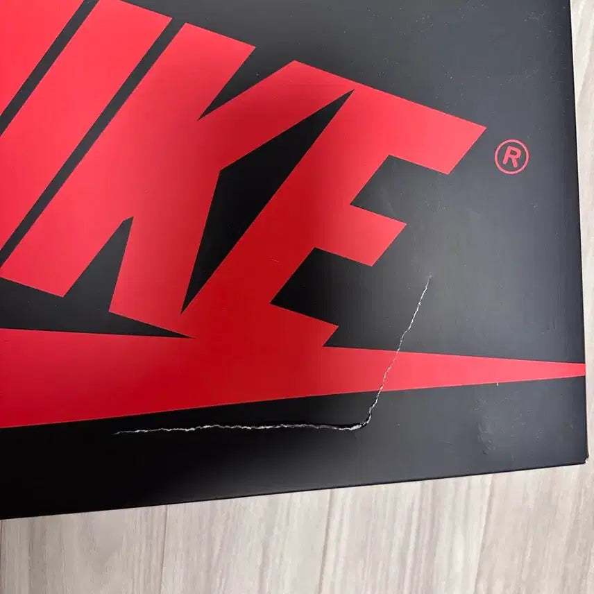 [BUNJANG] Air Jordan 1 85 Bred Sneakers / (260) 에어조던1 85 브레드