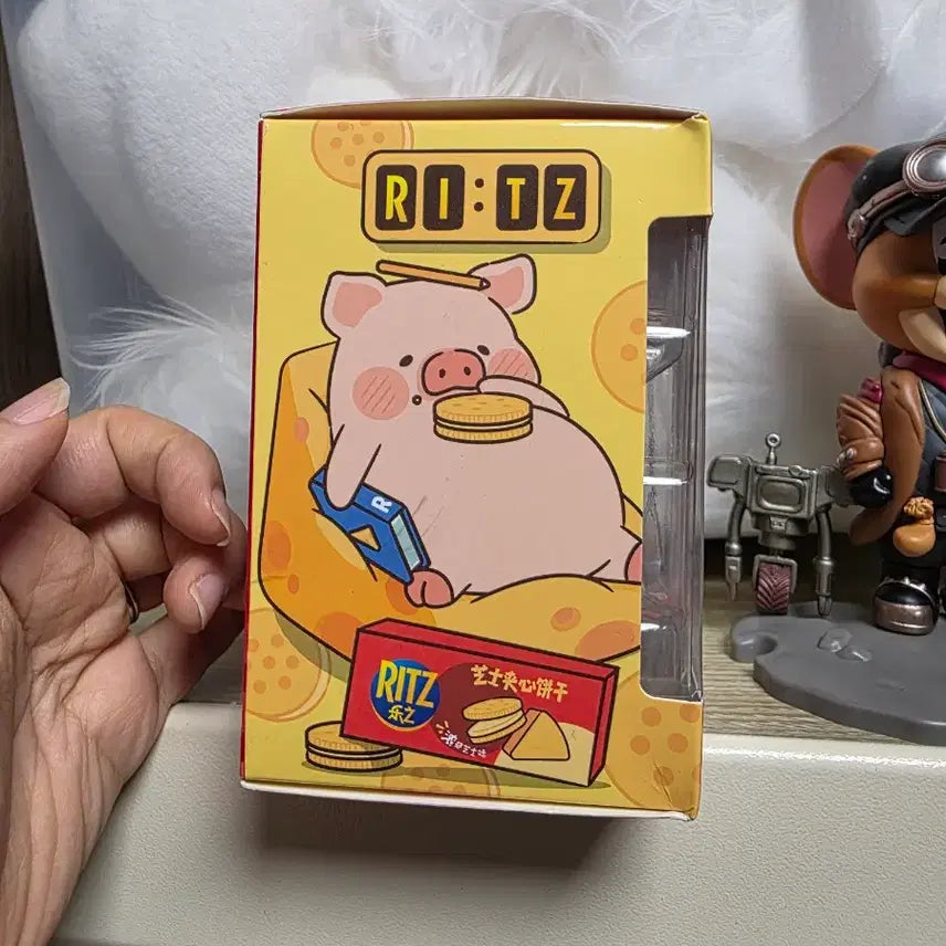 [BUNJANG] Lulu the Piggy Cracker Collaboration Figure (Sealed) / 돼지 루루 피규어 루루 더 피기 lulu the piggy