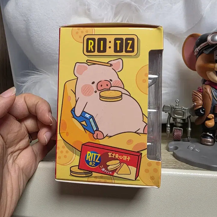 [BUNJANG] Lulu the Piggy Cracker Collaboration Figure (Sealed) / 돼지 루루 피규어 루루 더 피기 lulu the piggy