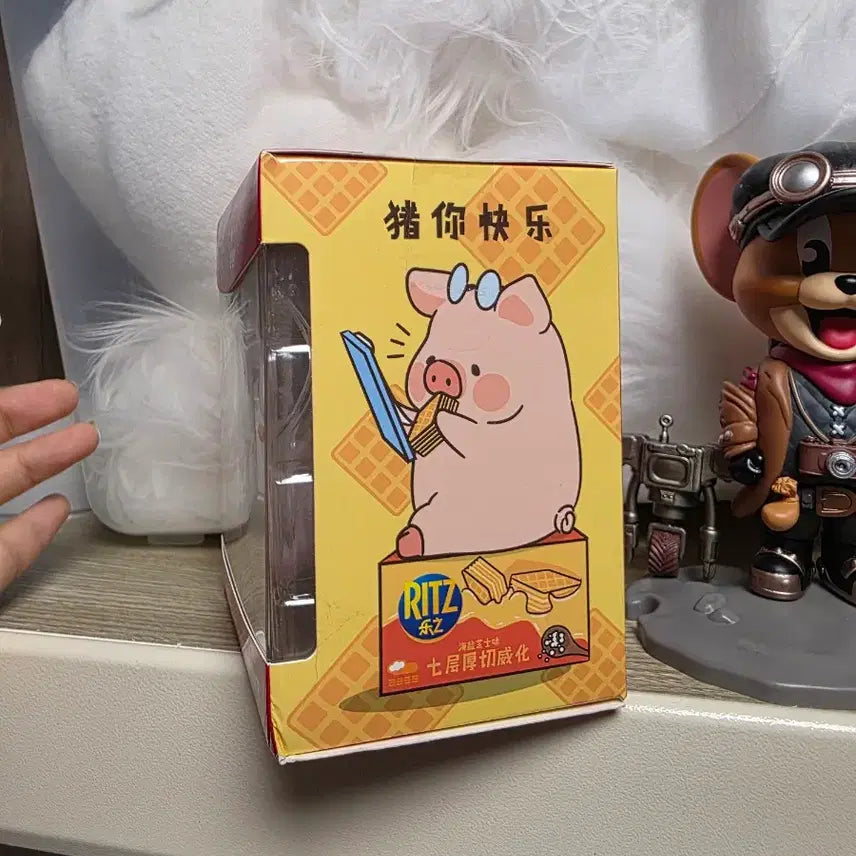 [BUNJANG] Lulu the Piggy Cracker Collaboration Figure (Sealed) / 돼지 루루 피규어 루루 더 피기 lulu the piggy