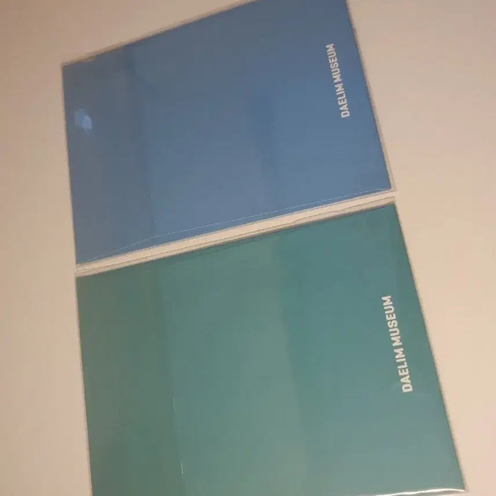 [BUNJANG] Daelim Museum Pantone Bundle Set / 대림미술관 팬톤 엽서+북마크 2종 일괄 판매