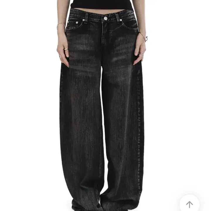 [BUNJANG] OOT Chicwin Low-Rise Wide Leg Black Jeans / OOT 시크윈 로우라이즈 와이드 흑청