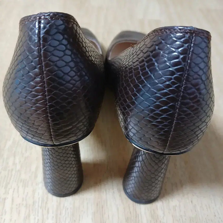 [BUNJANG] Unbranded Snake Skin High Heels 240mm / (새상품) 뱀피st 하이힐 240사이즈