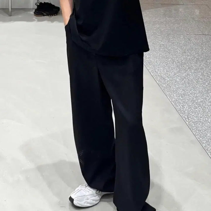 [SOLD OUT] 25ss 우영미 울 카펜터 팬츠 판매합니다.