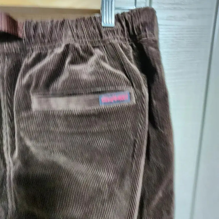 [BUNJANG] 그라미치 브라운 코듀로이 벨티드 골덴 팬츠 L / 그라미치 브라운 코듀로이 벨티드 골덴 팬츠 L