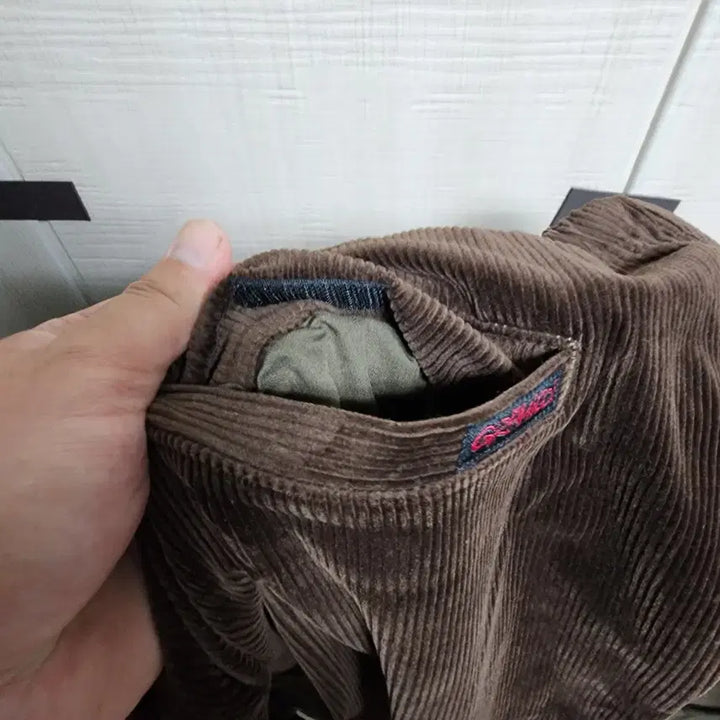 [BUNJANG] 그라미치 브라운 코듀로이 벨티드 골덴 팬츠 L / 그라미치 브라운 코듀로이 벨티드 골덴 팬츠 L