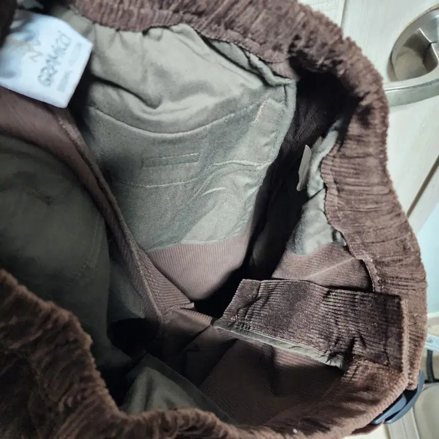 [BUNJANG] 그라미치 브라운 코듀로이 벨티드 골덴 팬츠 L / 그라미치 브라운 코듀로이 벨티드 골덴 팬츠 L