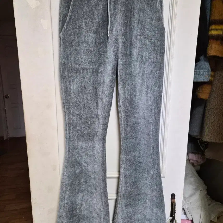[BUNJANG] Corduroy Velvet Bootcut Pants Gray / 코듀로이 벨벳 부츠컷 팬츠 그레이