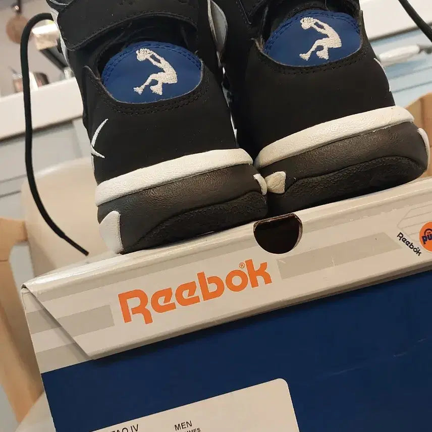 [BUNJANG] Reebok Pump Shaq Attaq 4 Orlando Magic Sneakers / 리복 펌프 샤크어택 4 250mm 올랜도 매직 컬러 택포59,000원
