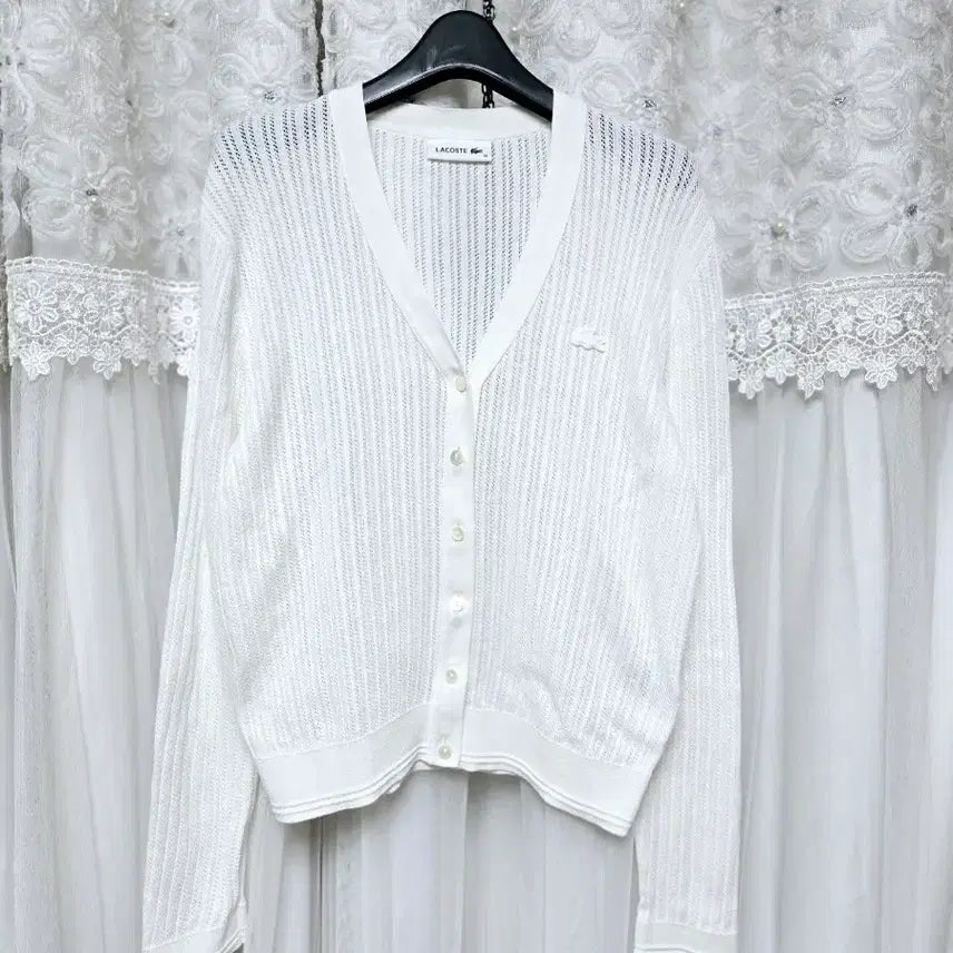 [SOLD OUT] 라코스테 화이트 브이넥 가디건