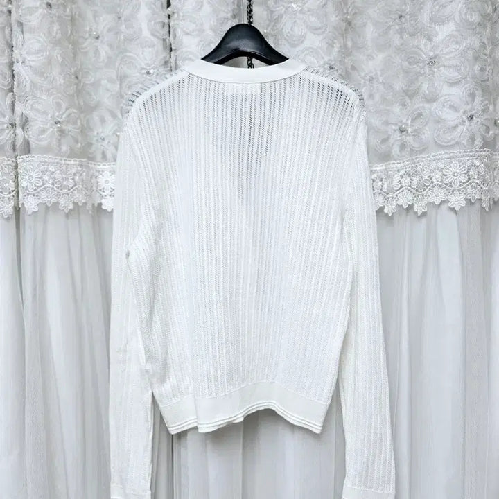 [SOLD OUT] 라코스테 화이트 브이넥 가디건