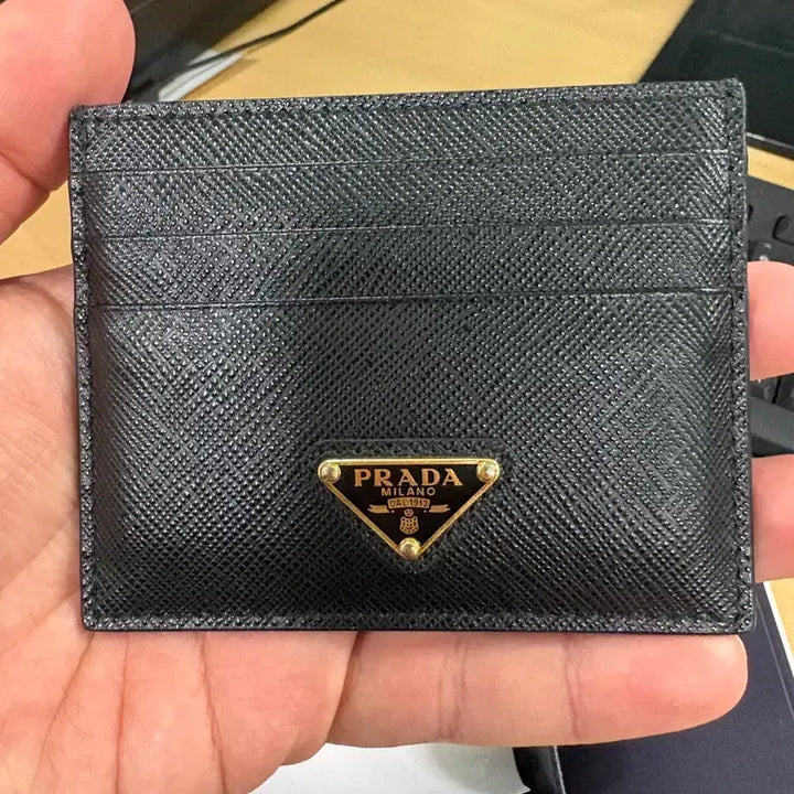 [SOLD OUT] 프라다 사피아노 카드지갑
