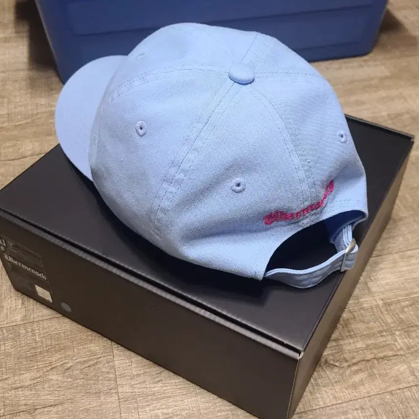 [BUNJANG] We11done GD Exhibition Blue Hat / 지디 위버맨쉬 모자 블루색상