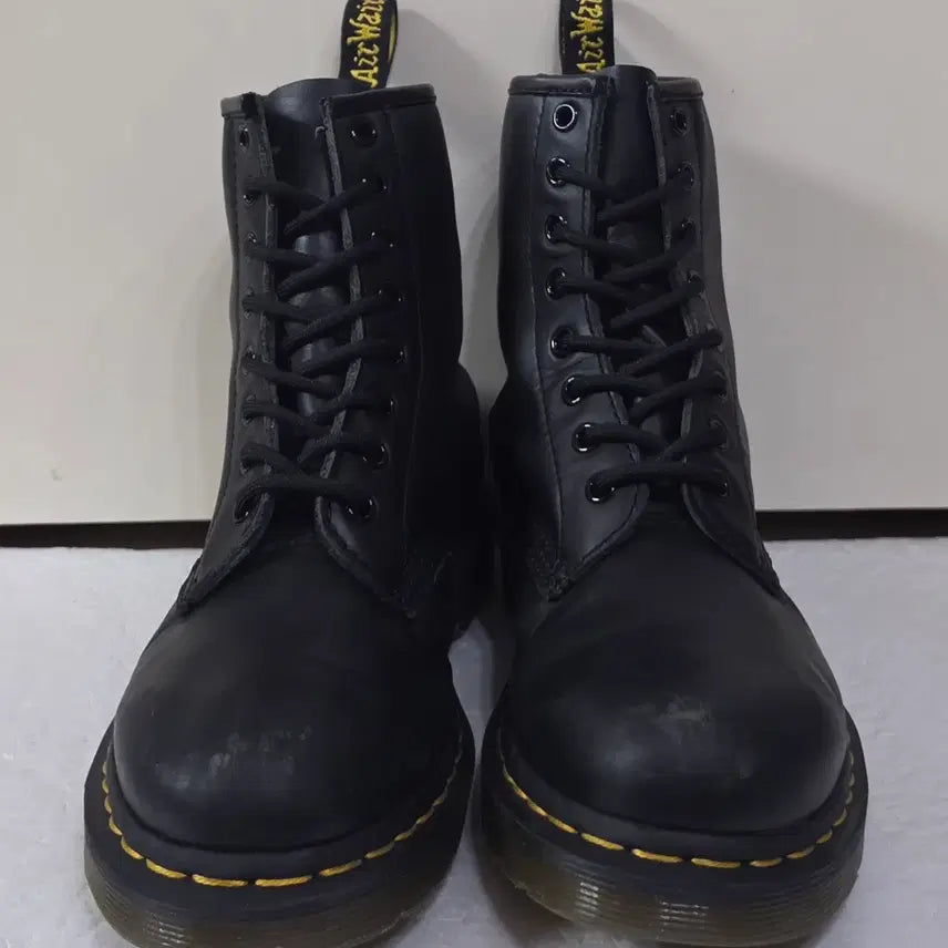 [BUNJANG] Dr. Martens 1460 Smooth Leather 8-Eye Lace-Up Boots Black / [240] 닥터마틴 1460 스무스레더 8홀 레이스업부츠 블랙
