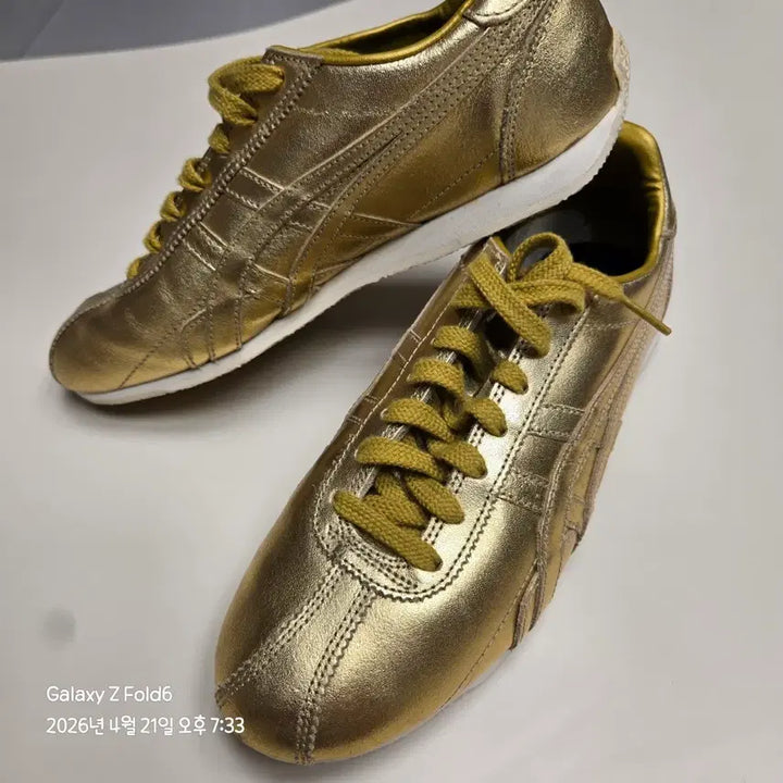 [BUNJANG] Onitsuka Tiger Runspark Gold Sneakers 245mm / 오니츠카타이거 런스파크 골드 스니커즈 245mm