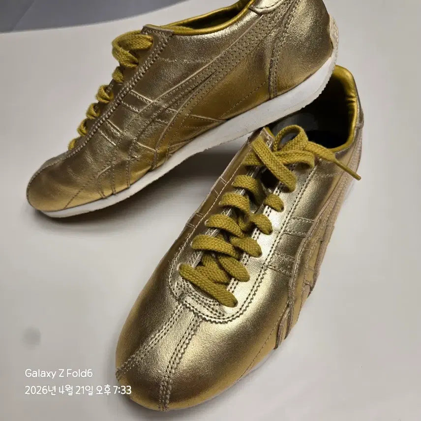 [BUNJANG] Onitsuka Tiger Runspark Gold Sneakers 245mm / 오니츠카타이거 런스파크 골드 스니커즈 245mm
