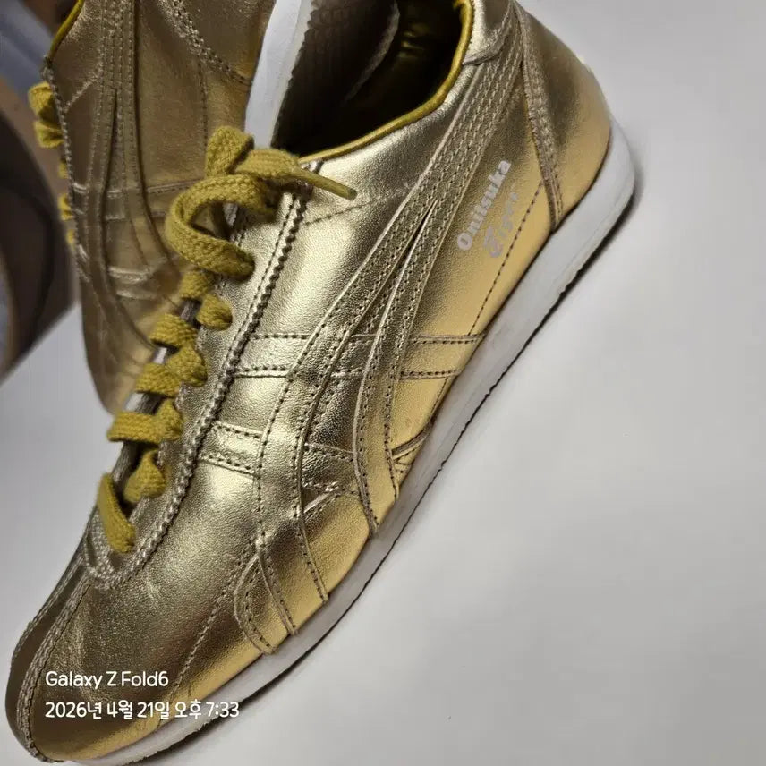 [BUNJANG] Onitsuka Tiger Runspark Gold Sneakers 245mm / 오니츠카타이거 런스파크 골드 스니커즈 245mm
