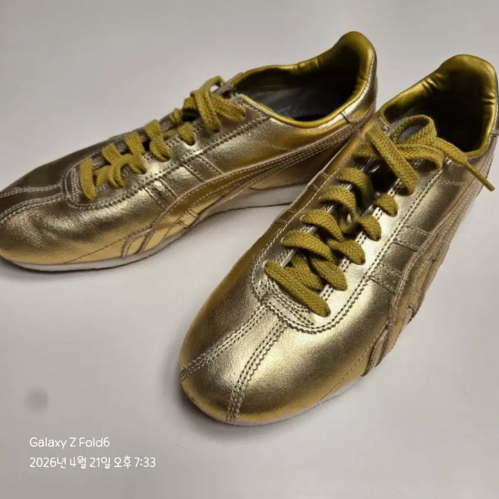 [BUNJANG] Onitsuka Tiger Runspark Gold Sneakers 245mm / 오니츠카타이거 런스파크 골드 스니커즈 245mm