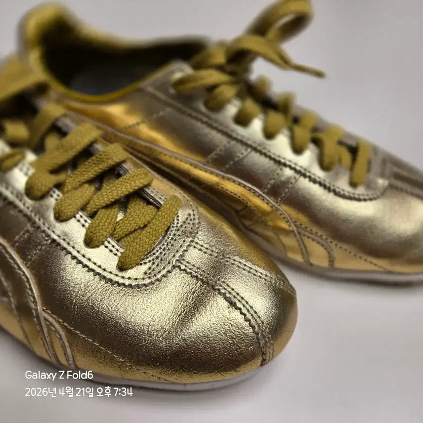 [BUNJANG] Onitsuka Tiger Runspark Gold Sneakers 245mm / 오니츠카타이거 런스파크 골드 스니커즈 245mm
