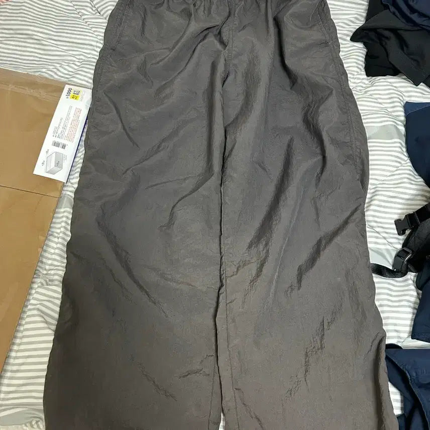 [SOLD OUT] 슬릭앤이지 로키팬츠 차콜 1사이즈