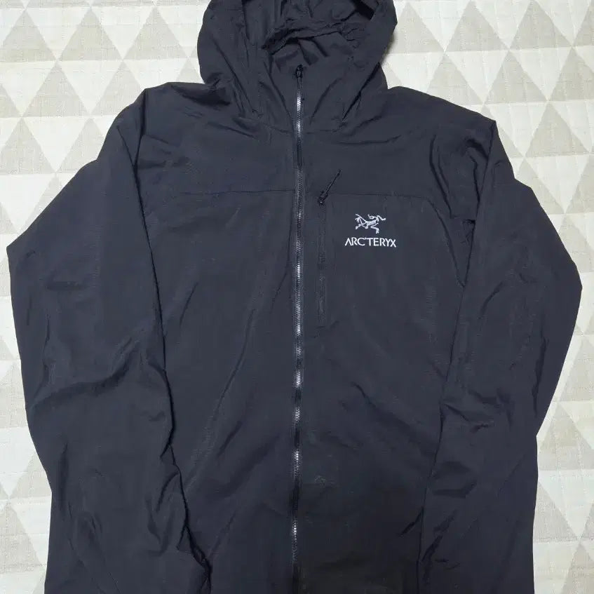 [SOLD OUT] 아크테릭스 스쿼미시 후디 바람막이
