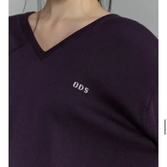 [BUNJANG] ODS V-Neck Knit / ods 브이넥 니트