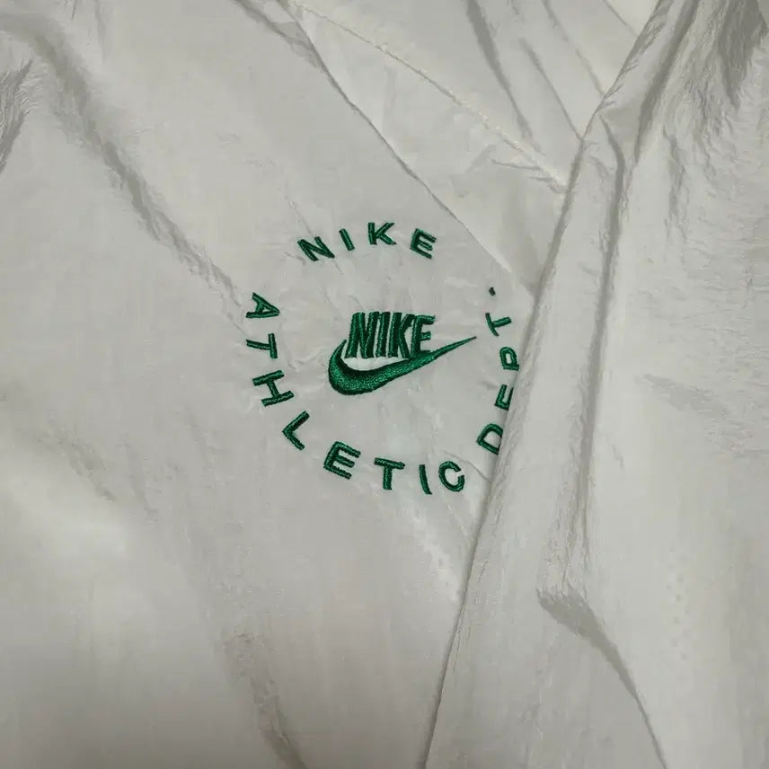 [BUNJANG] Nike White Windbreaker Jacket L / 나이키 화이트 바람막이 자켓 L