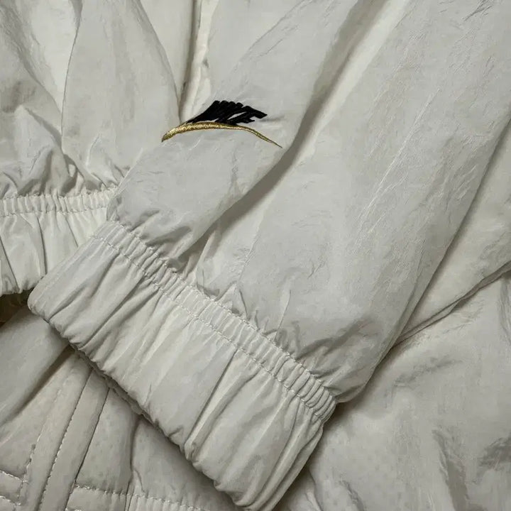 [BUNJANG] Nike White Windbreaker Jacket L / 나이키 화이트 바람막이 자켓 L