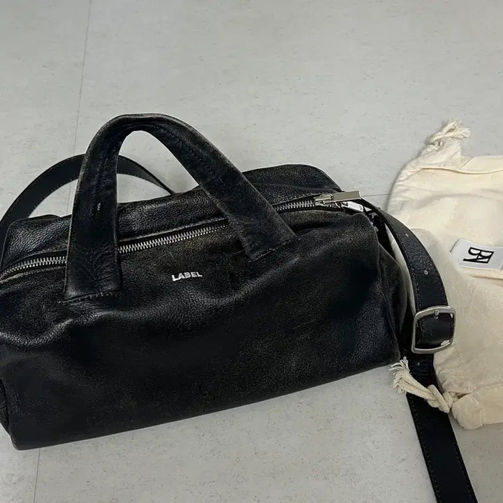 [BUNJANG] 라벨아카이브 ron bag black tan / 라벨아카이브 ron bag black tan