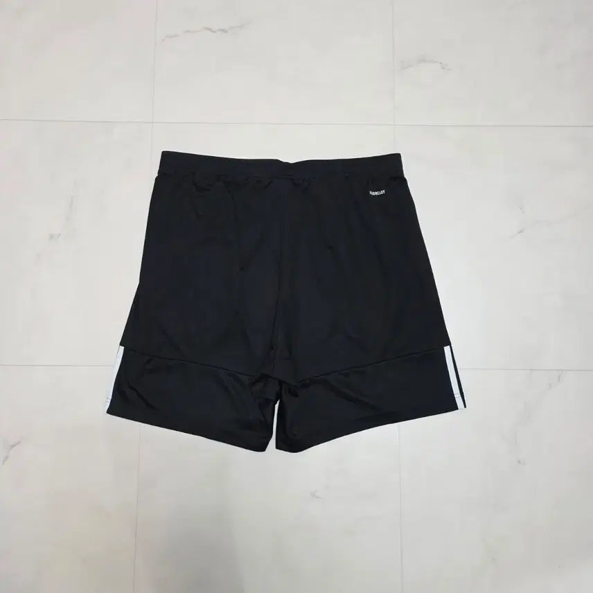 [BUNJANG] Adidas Aeroready Functional Shorts Black / 2XL 아디다스 에어로레디 기능성 반바지 블랙 검흰