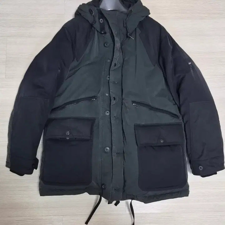 [BUNJANG] Series X Istloague Military Down Jacket / 시리즈 X 이스트로그  다운점퍼