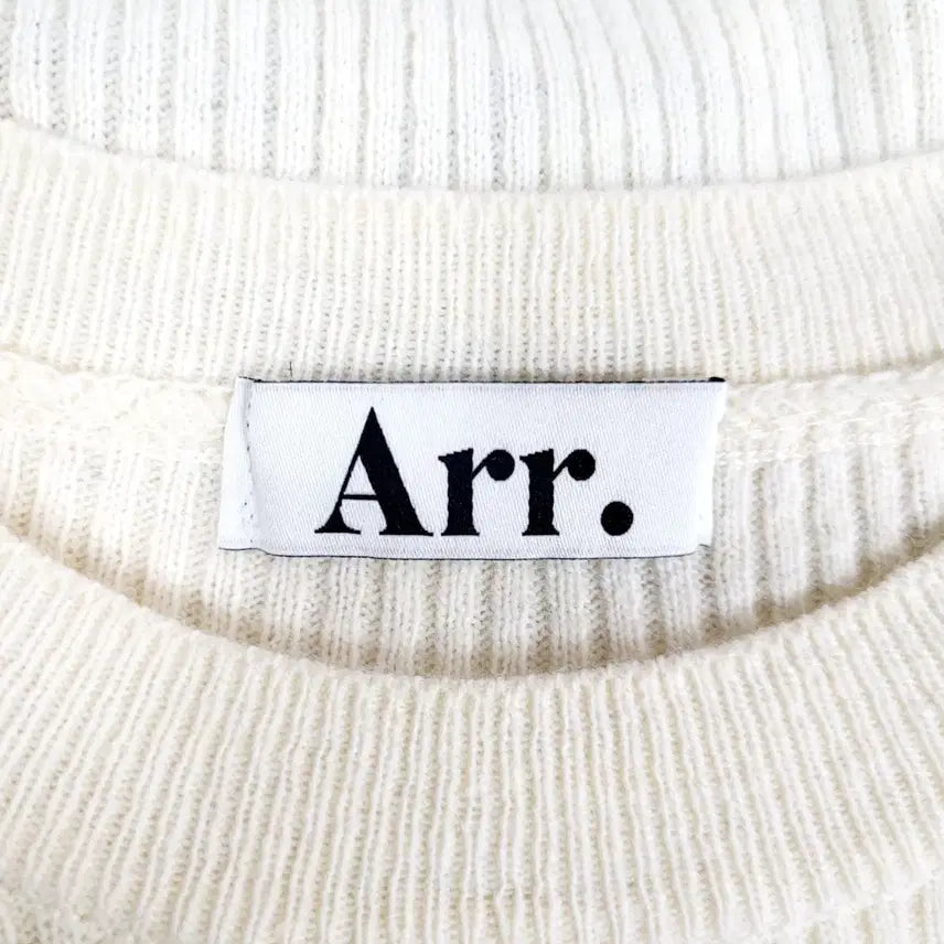 [BUNJANG] Arr. Ribbed Round Knit Sweater / +Arr. 아르 골지 라운드 니트 Y949