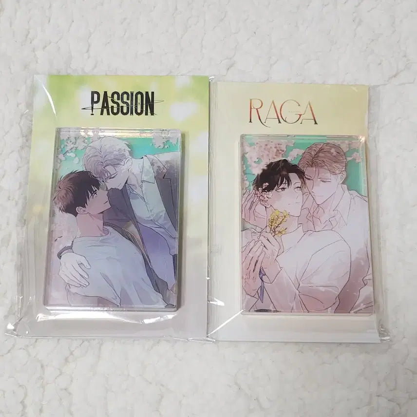 [BUNJANG] Laga Noctia Hanbok Acrylic Stand, Photocard, Badge Set / 패션 라가 녹티아 한복 생일 아크릴 스탠드 포토카드 뱃지 리미티드런 팝업