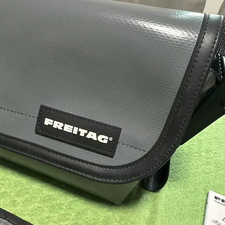 [BUNJANG] Freitag Hawaï Five-O Charcoal Tarp Bag / 프라이탁 하파오 차콜 참기름 타프