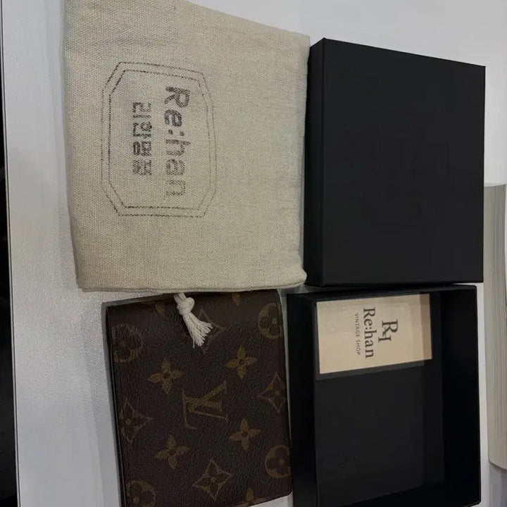 [SOLD OUT] [정품]루이비통 모노그램 반지갑 브라운
