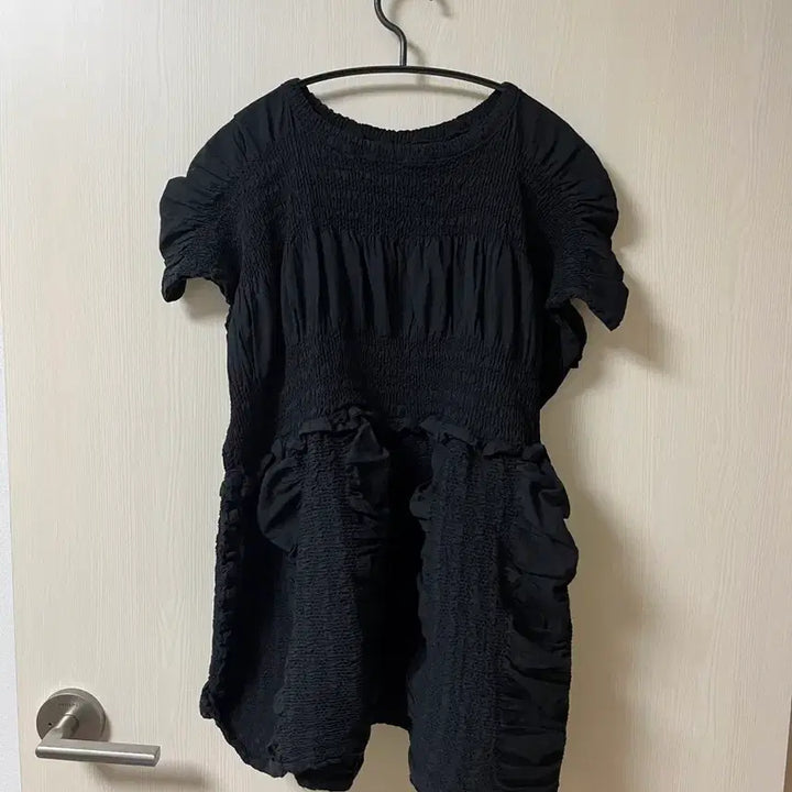 [BUNJANG] Issey Miyake Me Shrink Short Sleeve T-shirt / 이세이미야케 미 슈링크 반팔 2026신상 (택달린 새것)