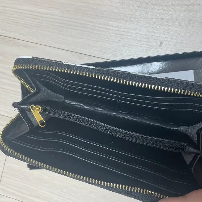 [BUNJANG] Rilakkuma Saffiano Long Wallet / 리락쿠마 지갑 장지갑