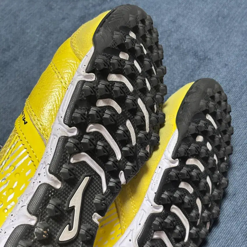 [BUNJANG] Joma Mundial TF Soccer Cleats / 조마 문디알 TF 260