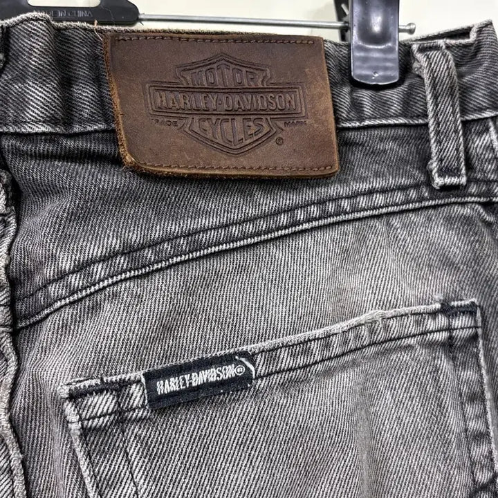 [BUNJANG] 90s Harley-Davidson Biker Black Denim Jeans USA Made Size 29 / 90s USA 할리데이비슨 바이커 흑청 데님