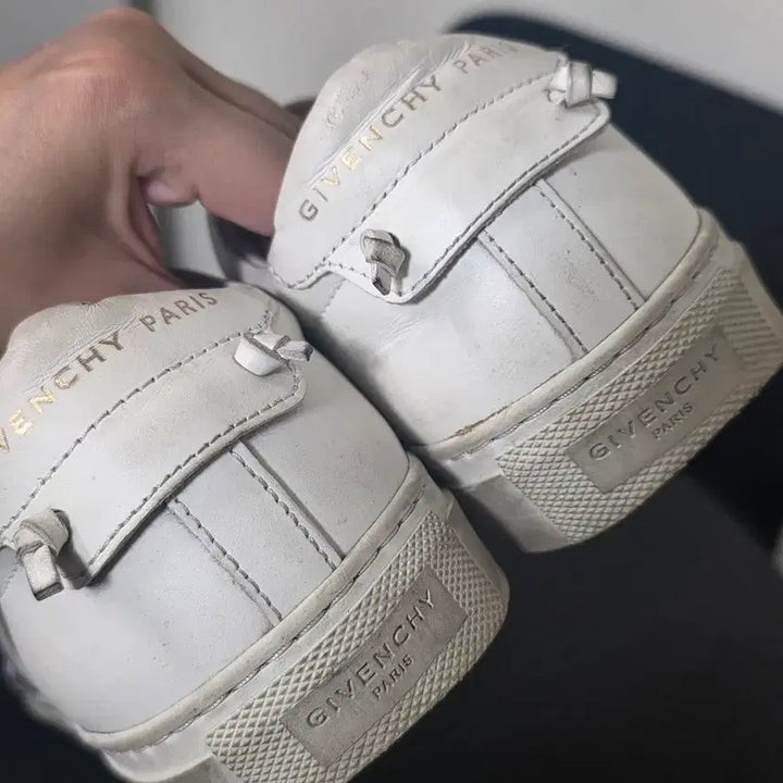 [BUNJANG] Givenchy White Logo Banned Sneakers / 지방시 화이트 로고 밴딩 스니커즈 240