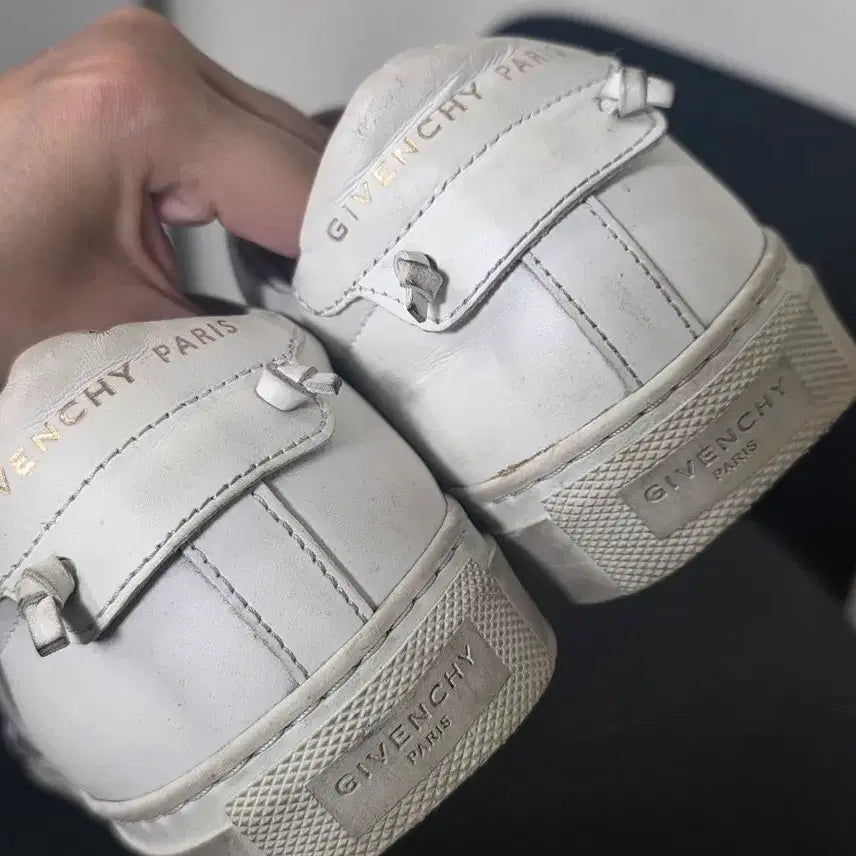 [BUNJANG] Givenchy White Logo Banned Sneakers / 지방시 화이트 로고 밴딩 스니커즈 240