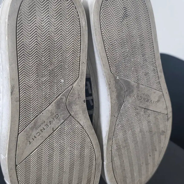 [BUNJANG] Givenchy White Logo Banned Sneakers / 지방시 화이트 로고 밴딩 스니커즈 240