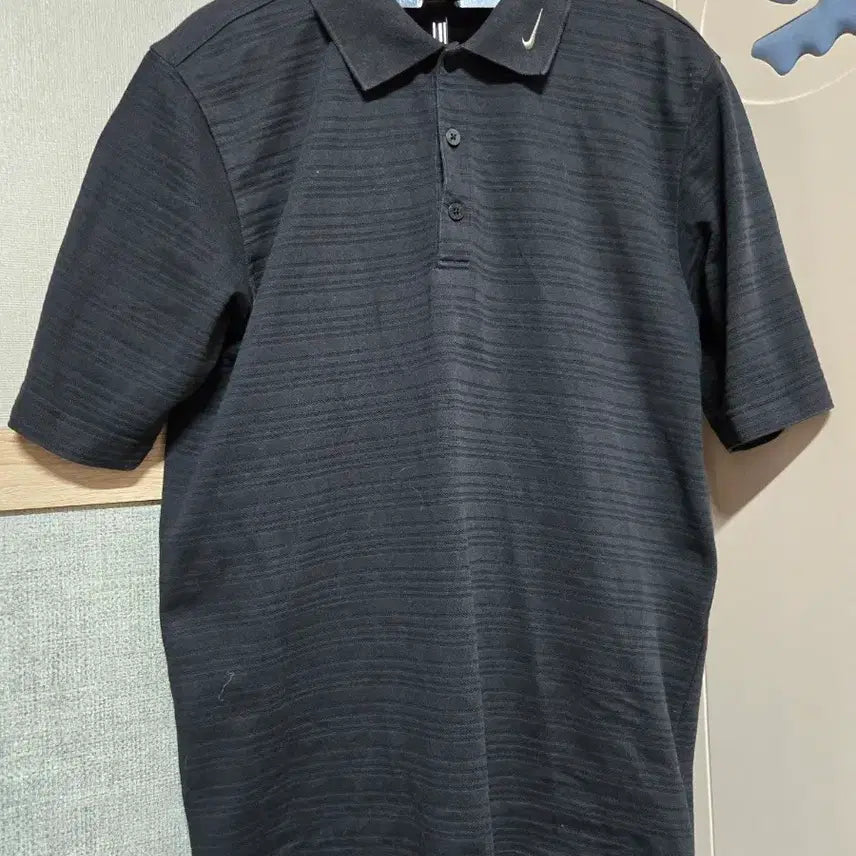 [SOLD OUT] 나이키 블랙 반팔 카라티