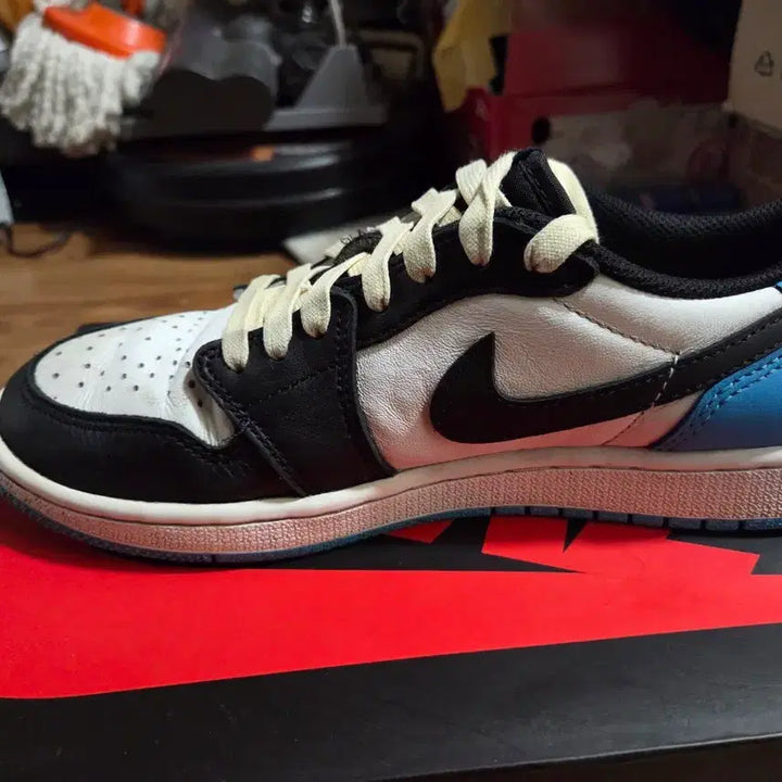 [BUNJANG] Nike Air Jordan 1 Low Black/White/Blue Sneakers / 나이키 에어 조던1 로우 블랙/화이트/블루