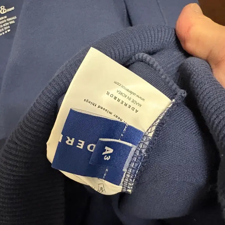 [BUNJANG] ADER Error Very Logo Sweatshirt Navy / 아더에러 베리프로고 맨투맨 네이비