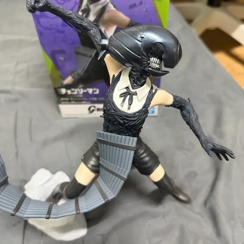 [BUNJANG] Chainsaw Man Theatreguard Figure / 체인소맨 레제 피규어