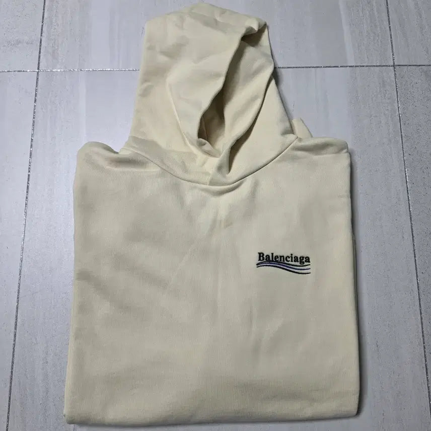 [BUNJANG] Balenciaga Political Hoodie Ivory M / [정품] 발렌시아가 폴리티컬 후드 M