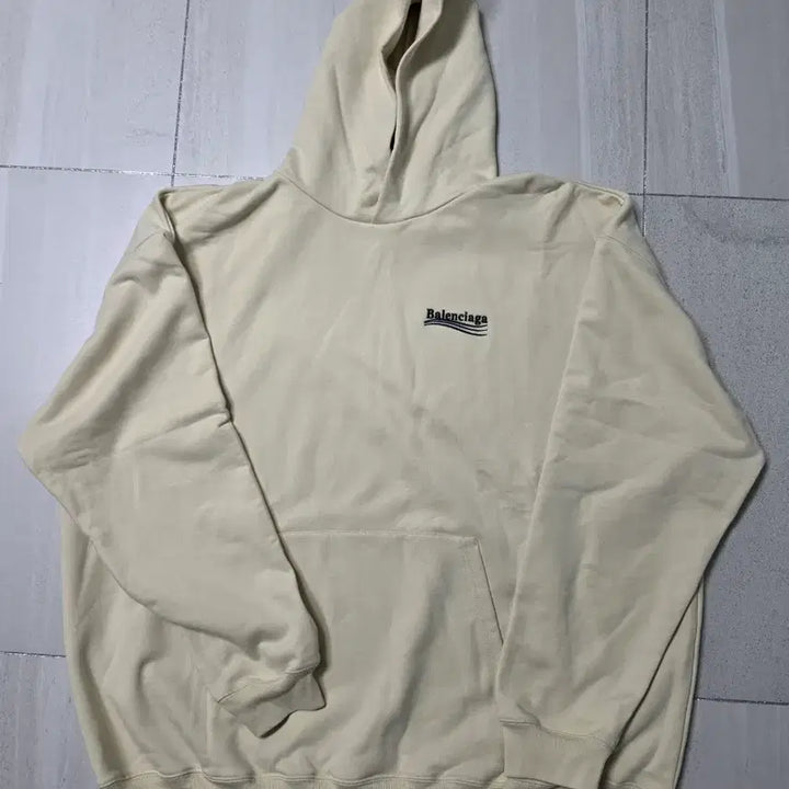[BUNJANG] Balenciaga Political Hoodie Ivory M / [정품] 발렌시아가 폴리티컬 후드 M