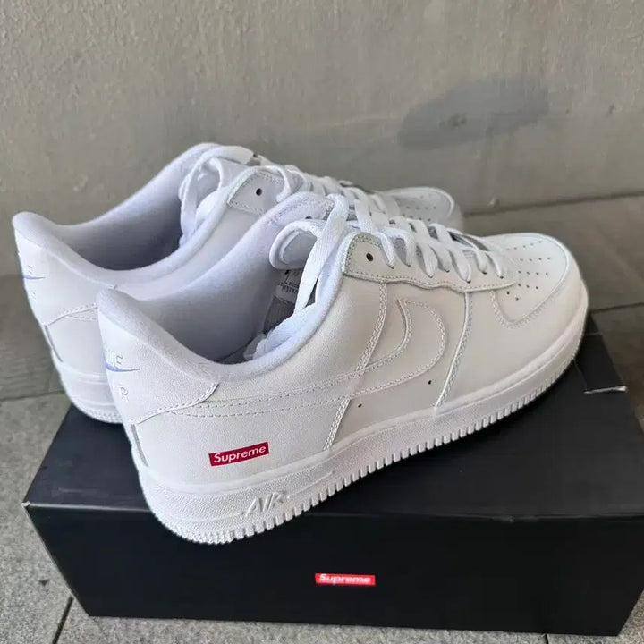 [BUNJANG] Nike x Supreme Air Force 1 Low White 255mm / 나이키 x 슈프림 에어포스 1 로우 화이트 255MM